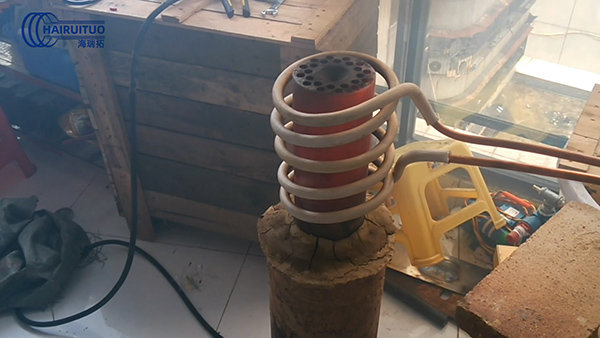 高溫除雜質(zhì)利用高頻加熱設(shè)備去除工件附著塑料