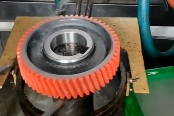 ���l����O(sh��)����ֱ��300mm�X݆��𣬿����w�Б�(y��ng)�ӟ����ײ���