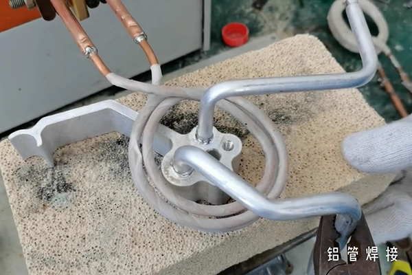 �X����߀�����y�ȵ����X���m�c�X�ܸ��l�F��