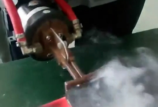 手持式感應(yīng)加熱設(shè)備高頻加熱機(jī)