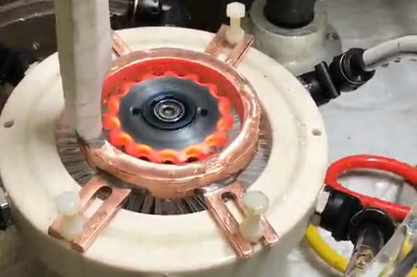 發(fā)現(xiàn)齒輪還可以用高頻機淬火