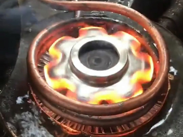 自動(dòng)化高頻淬火機(jī)床對(duì)齒輪淬火過程