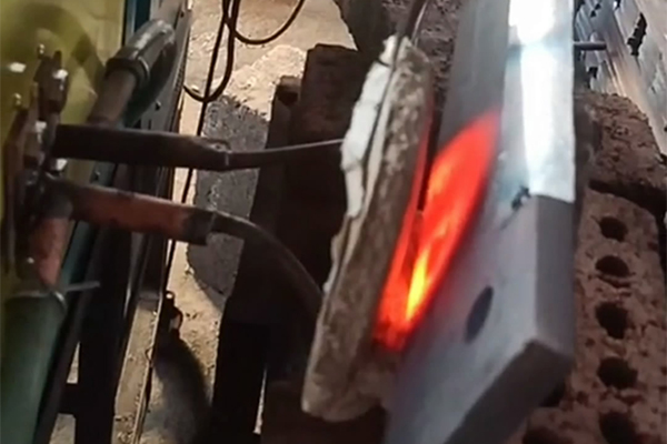 �����l�Б�(y��ng)�ӟ����O(sh��)��-䓰�ֲ��ӟ����̎��