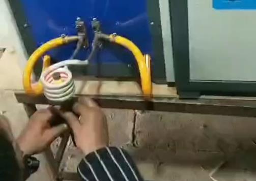 超音頻感應(yīng)加熱設(shè)備棒料加熱試產(chǎn)測(cè)試