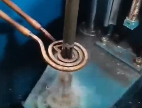 高頻淬火機(jī)床軸淬火熱處理