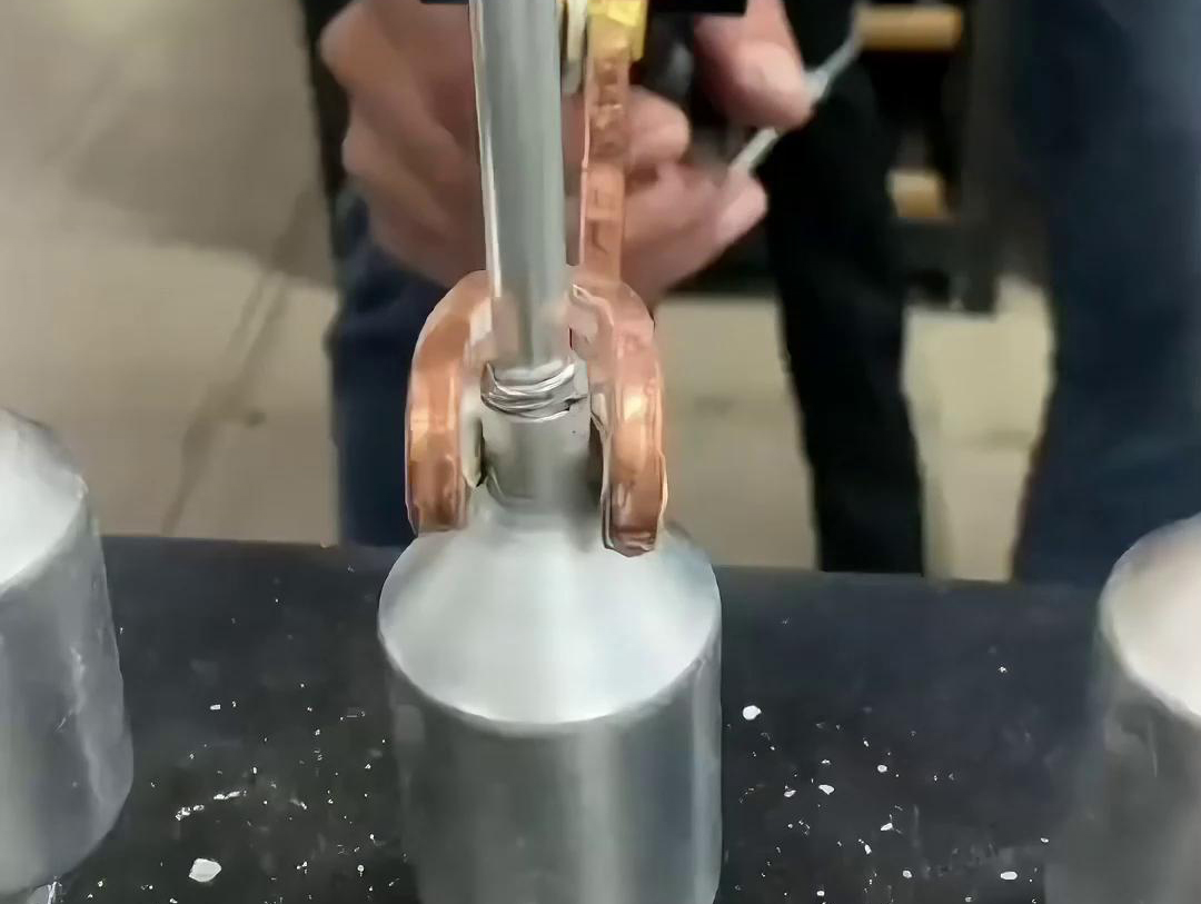 鋁管高頻釬焊機的工作原理、特點和選購建議