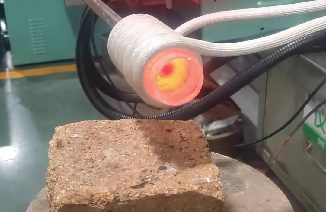 高頻加熱機在實心棒料淬火、回火、退火和正火等多種熱處理工藝應(yīng)用