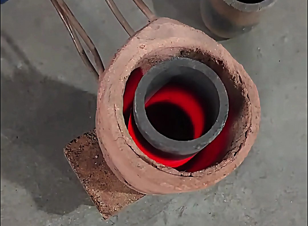 海拓小型中高頻熔煉爐：幾分鐘熔盡多類金屬，珠寶 / 實(shí)驗(yàn)室 / 教學(xué)全適配！