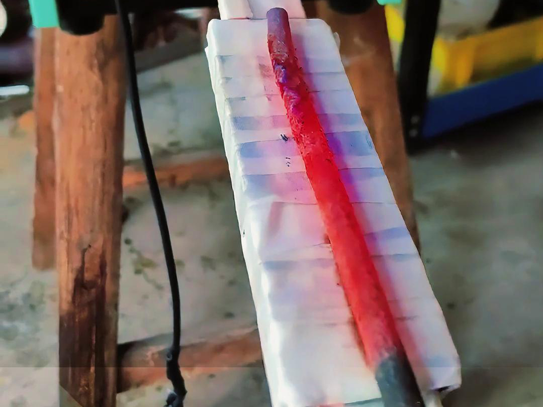 高頻加熱機(jī)可以用于工件平面的焊接、淬火、退火、回火等工藝