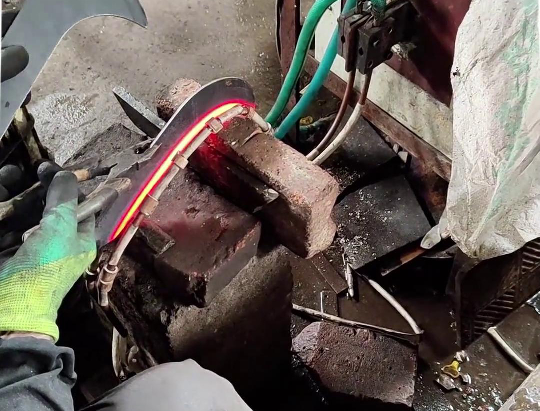 為什么鉤刀，砍柴刀這樣的刀具選擇超高頻淬火