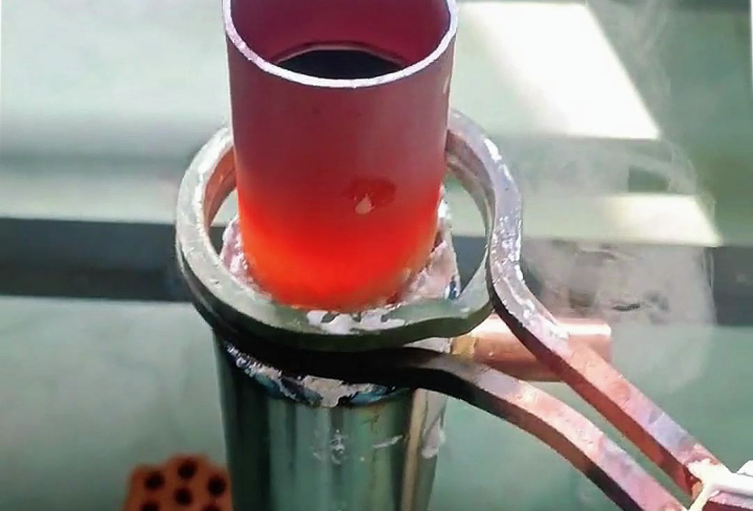 不銹鋼管與銅管的焊接需求手持式高頻焊機(jī)可實現(xiàn)高效、靈活操作