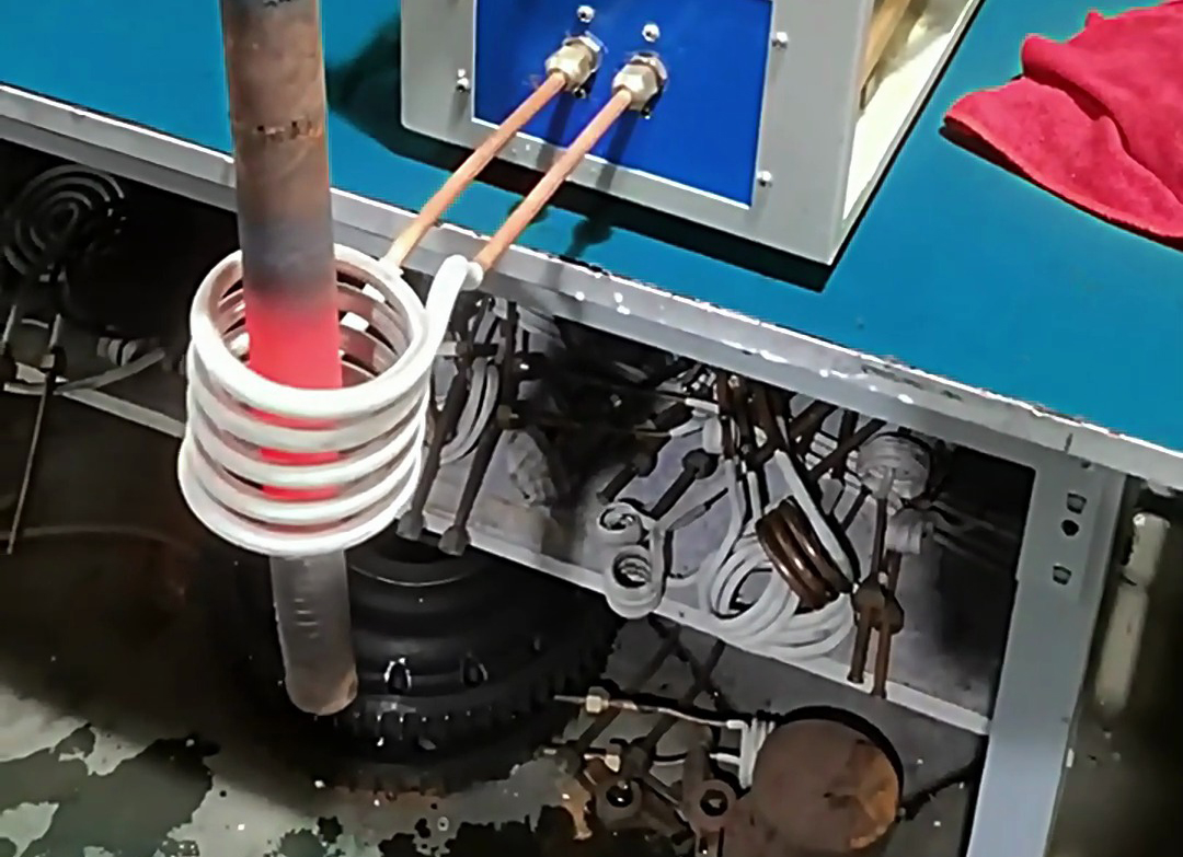 高頻感應(yīng)加熱機(jī)實(shí)現(xiàn)時(shí)間、功率、溫度的靈活控制